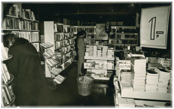 Kirjakellari 1970-luvun alussa.